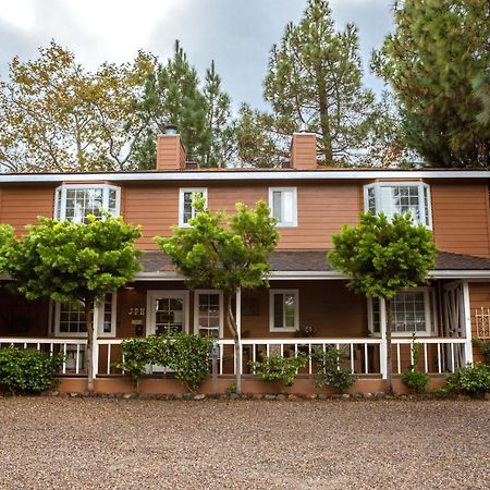J Patrick Inn Cambria Ngoại thất bức ảnh