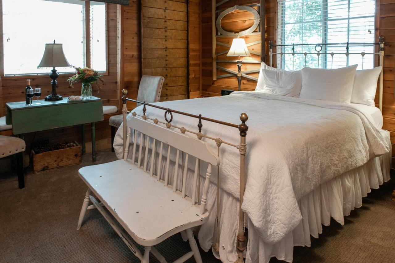 J Patrick Inn Cambria Ngoại thất bức ảnh