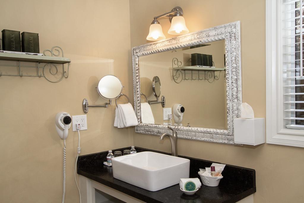J Patrick Inn Cambria Ngoại thất bức ảnh